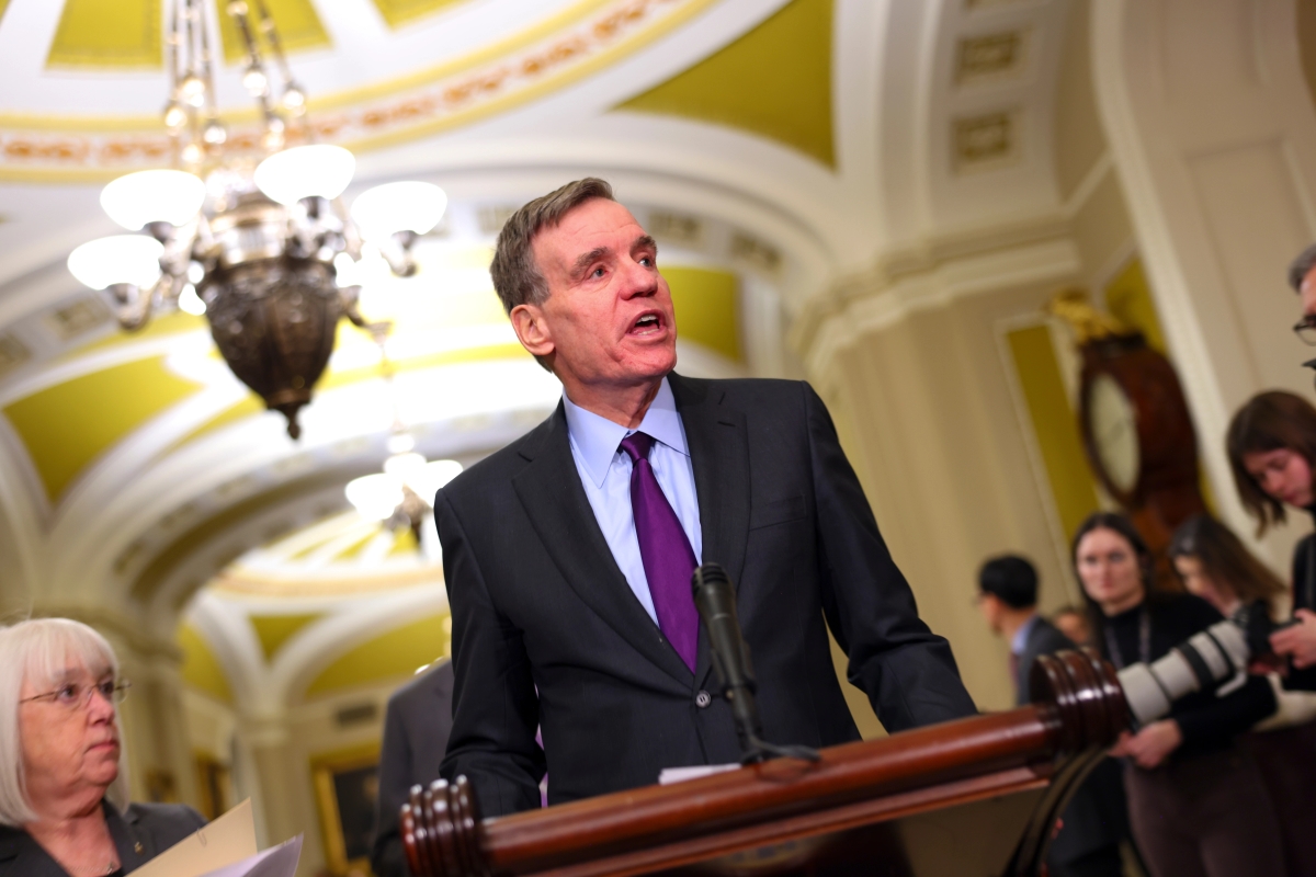 Senate Democrats’ DeFi gambit elicits outrage in crypto circles 