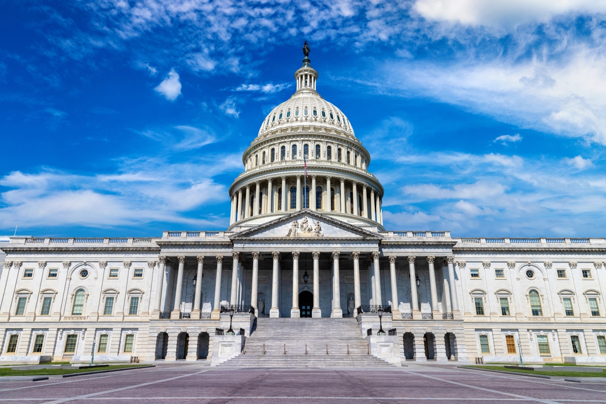 US senators unveil new crypto bill giving CFTC oversight power