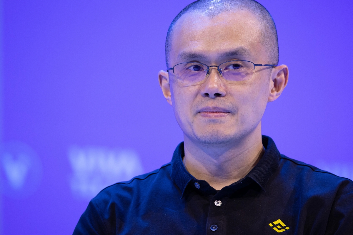 Investors yank almost $1bn from Binance as exchange ends zero-fee trading