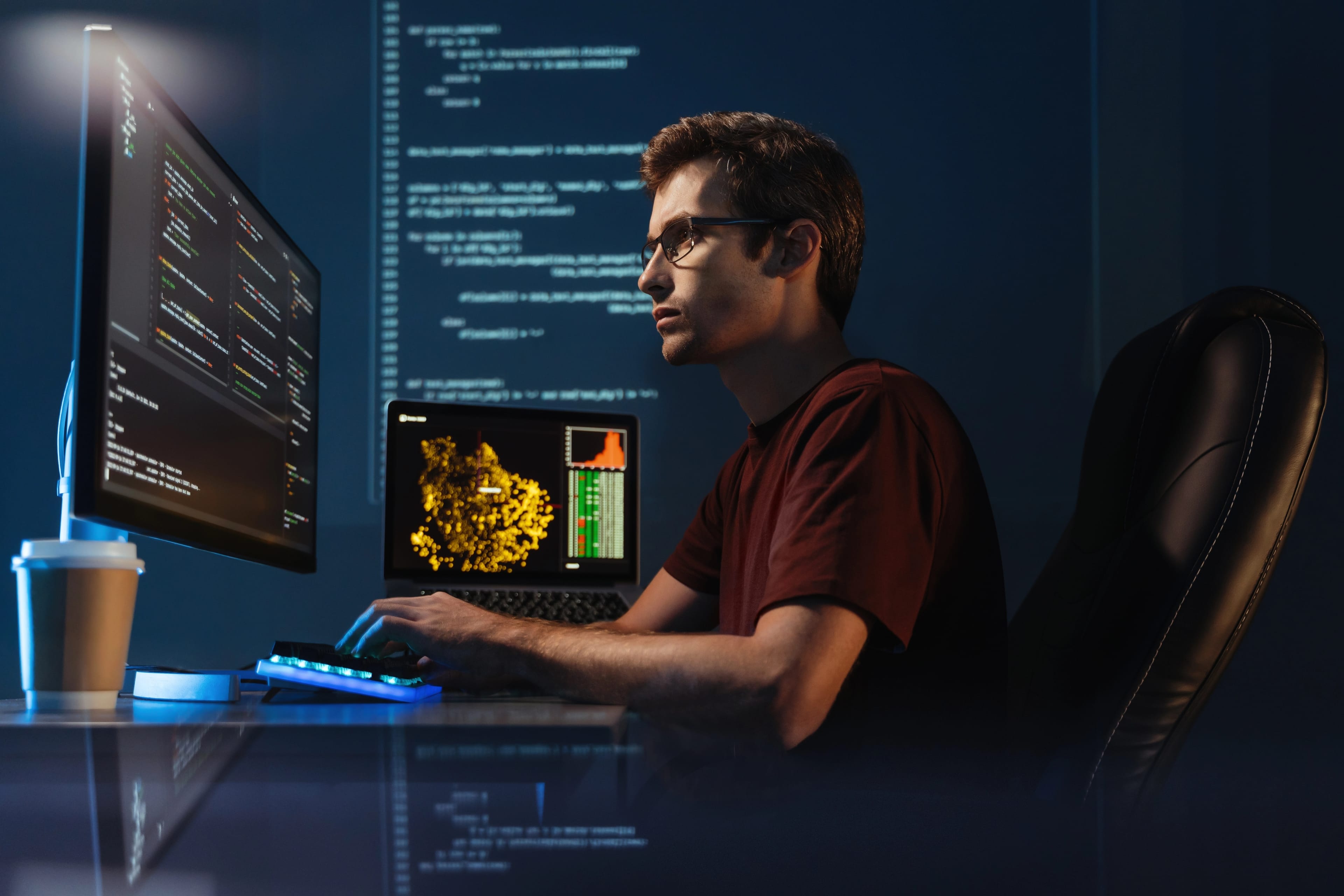 Software,Engineer,Working,On,New,App,,Checking,Coding,In,Bugging