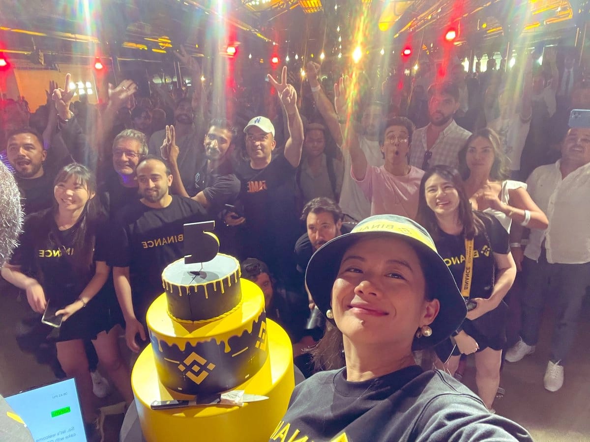 Yi He anniversary photo