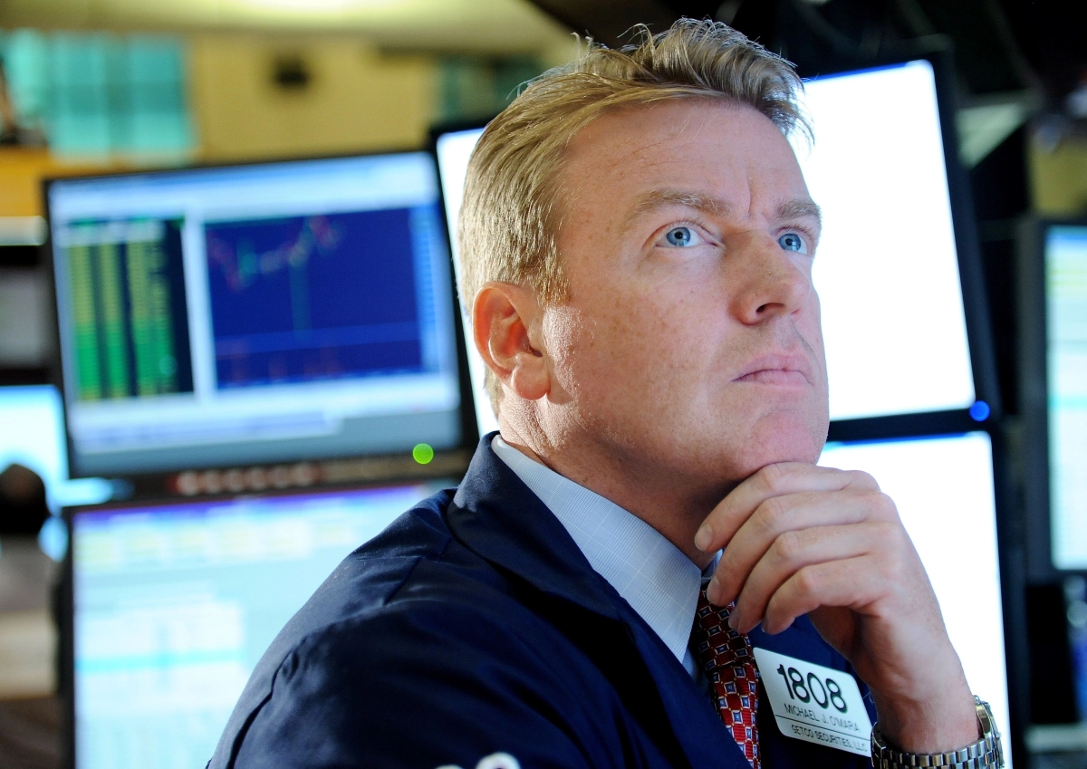 Bitcoin ETF meltdown nears $1bn — but JPMorgan sees a reprieve