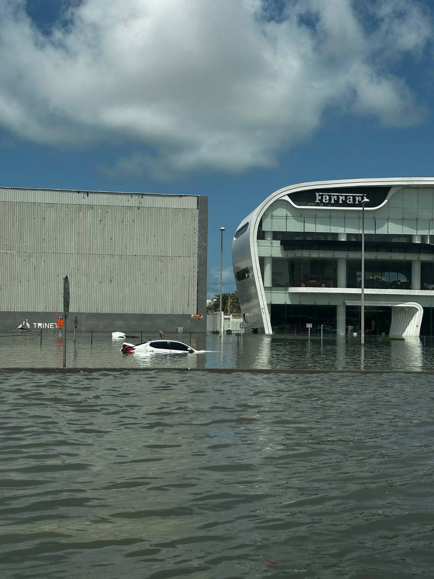 Flooding in Dubai ahead of Token2049.
