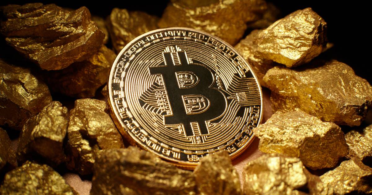 Bitcoin has ‘already surpassed’ gold by this one metric: JPMorgan – DL News