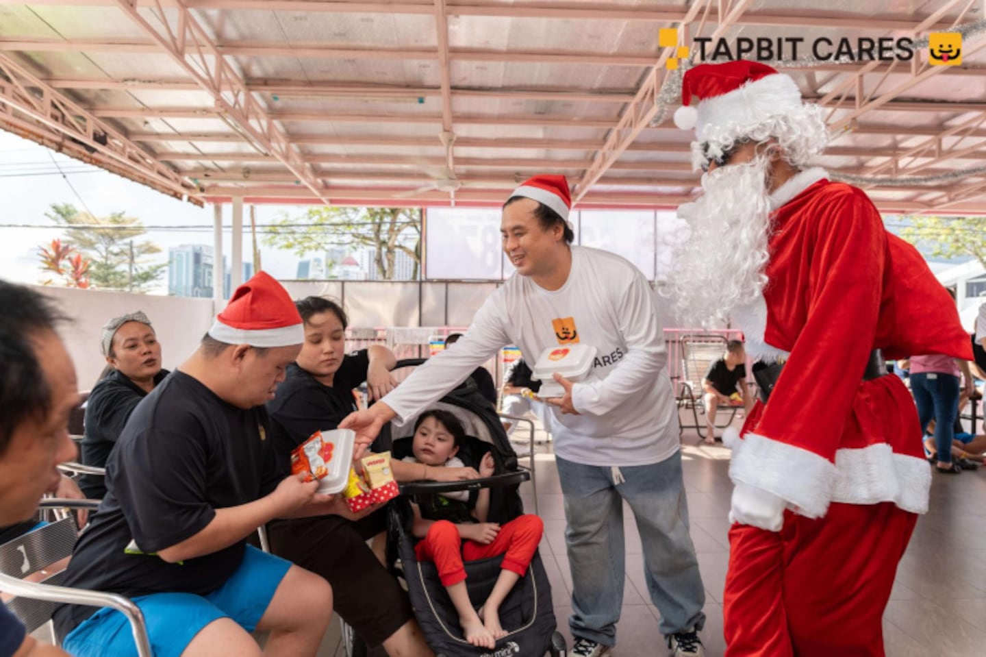 Tapbit Cares: Marking Tapbit’s 4th Anniversary with a Year-End Christmas CSR Community Outreach Initiative