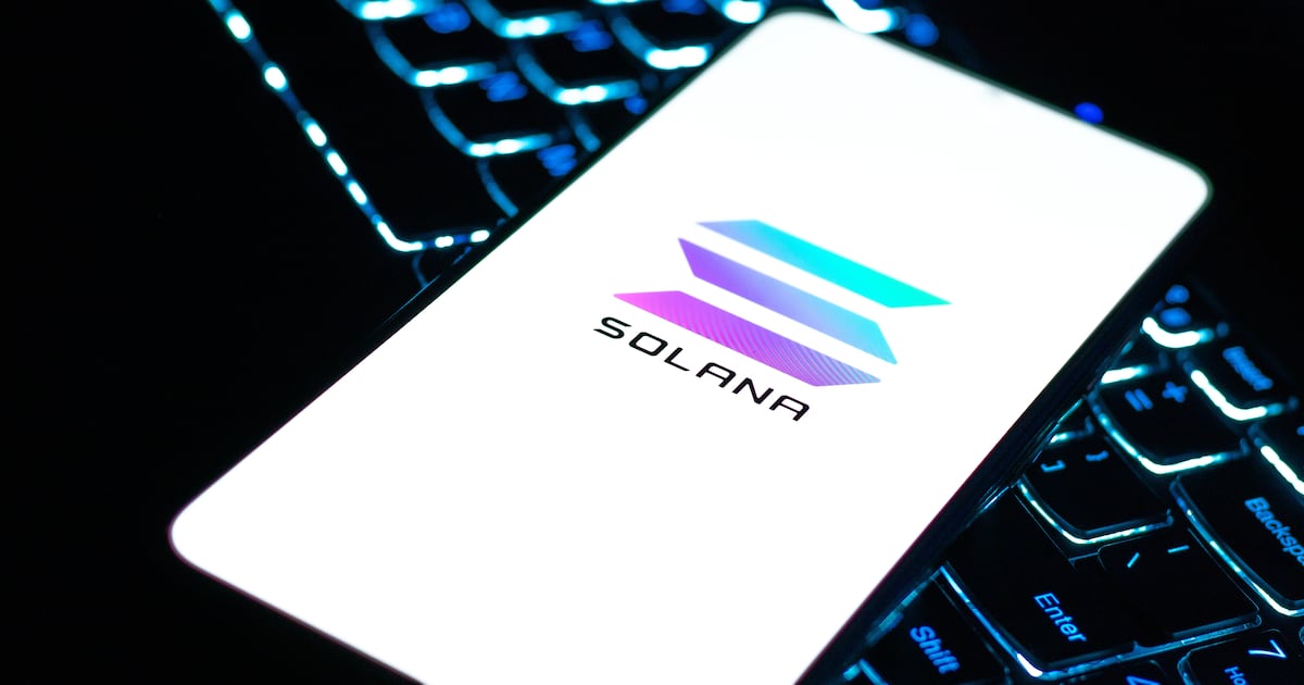 Should Solana Slash $3 Billion in Staking Rewards? Developers Weigh In