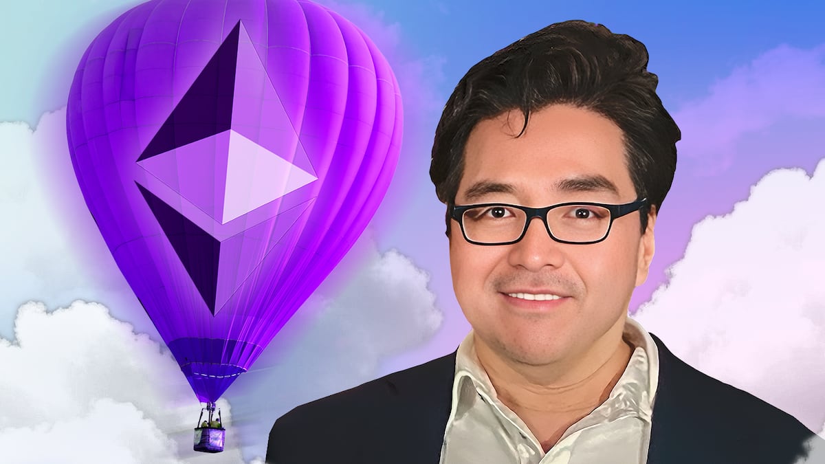Bitcoin to $200,000? Tom Lee says Fed will fuel next rally