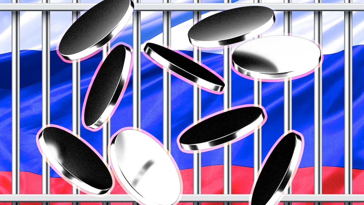 Crypto scammer who duped movie star and professional fighter out of over $3m jailed for six years