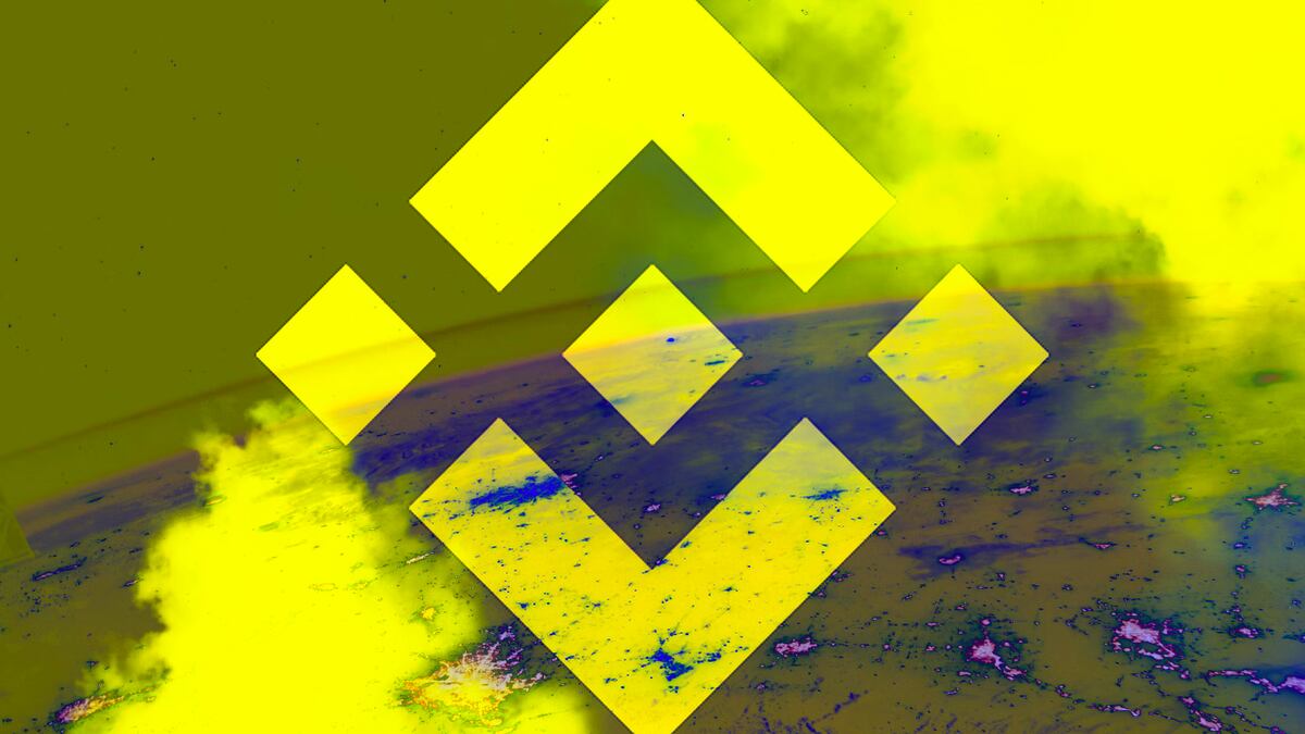 Binance pauses Bitcoin withdrawals, Pepe memetoken falls from Friday highs