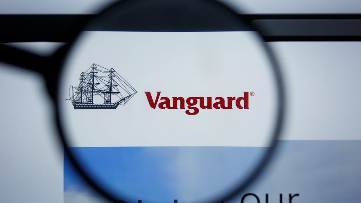 Vanguard’s ETF pivot: Will give clients access to XRP and other crypto funds