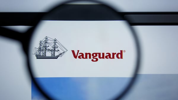 Vanguard’s ETF pivot: Will give clients access to XRP and other crypto funds