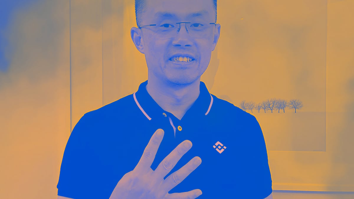 Crypto Twitter battles mounting FUD with memes