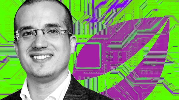 Bitfinex owner offers hack victims 3,200% return through share buyback offer