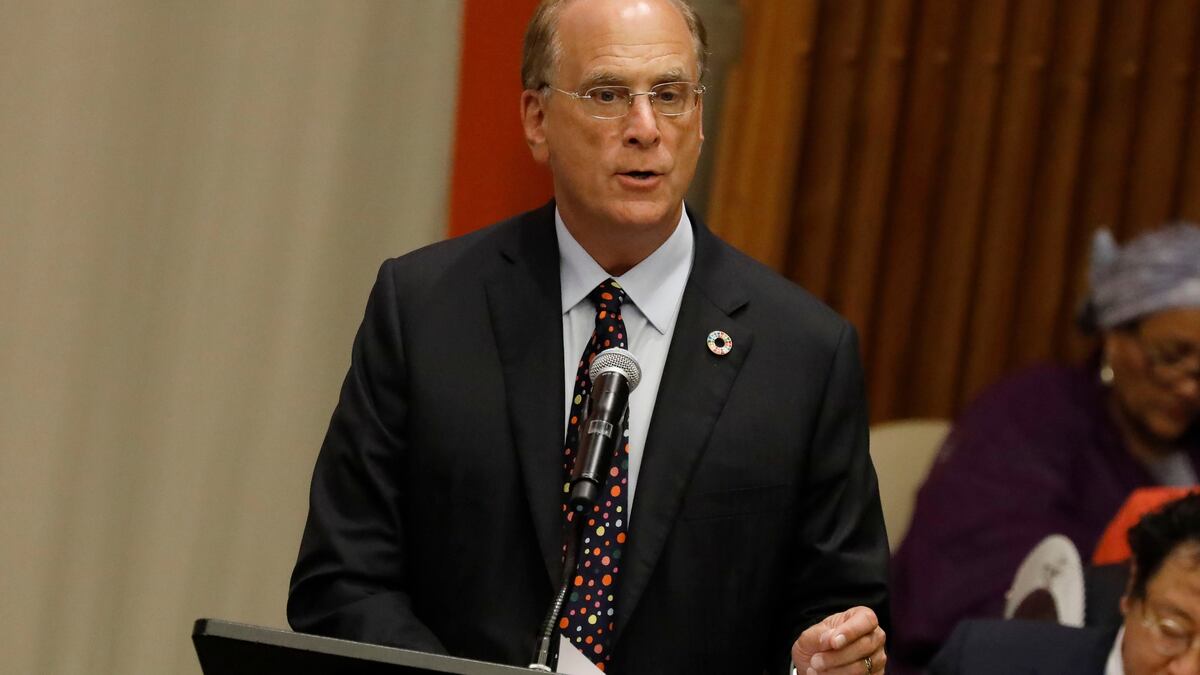 BlackRock aims to launch Bitcoin ETF, BUSD stablecoin falls, Binance.US cuts jobs