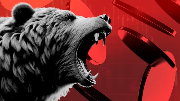 Bitcoin slips 10% as traders eye macro uncertainty