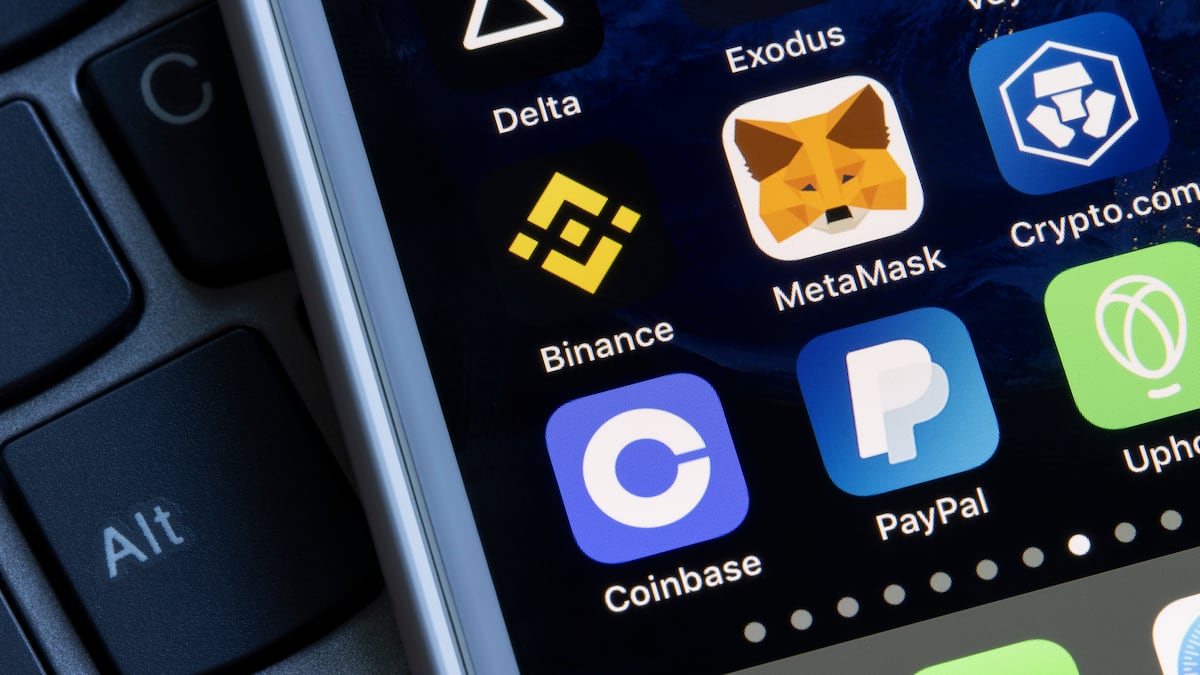 MetaMask will let users hold Bitcoin and Solana in wallet revamp