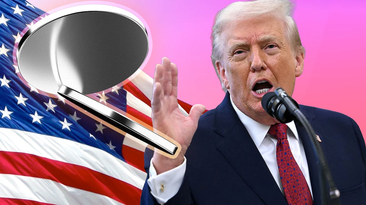 Trump mentions importance of Bitcoin and crypto legislation at Davos in rambling speech