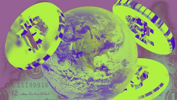 Bitcoin ignores macro moves, says the NY Fed. Experts disagree