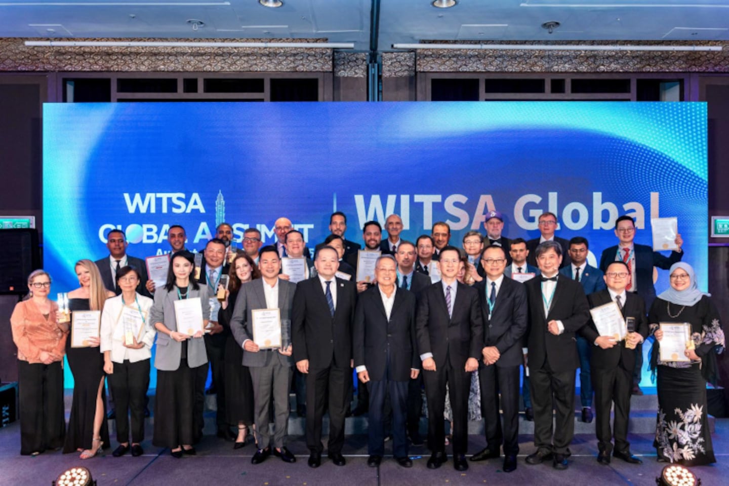 Hyra Network Wins Prestigious Chairman’s Award 2025 at WITSA Global AI Summit