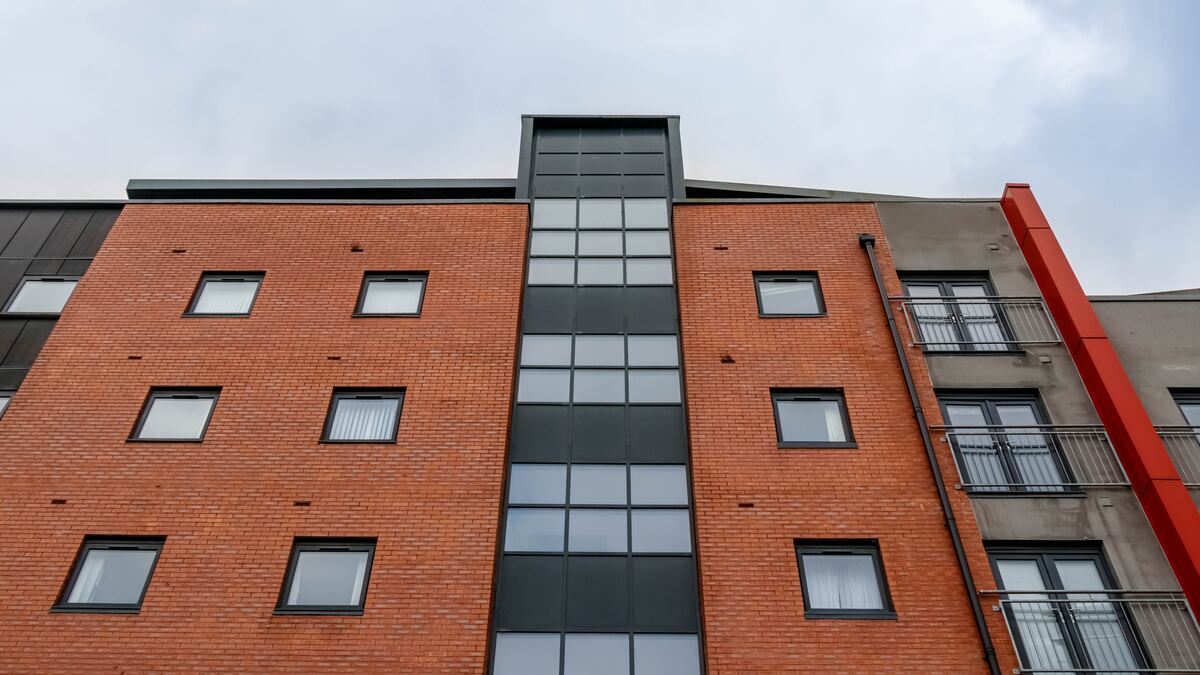 USDR stablecoin backed by real estate collapses amid run on reserves