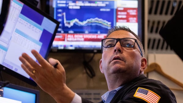 Pro traders cash in Bitcoin bets to trigger first crypto fund outflows since October
