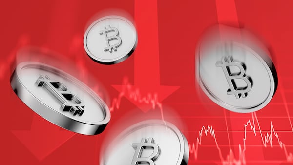 Bitcoin trembles at the $100,000 mark. What’s keeping pressure on the price?