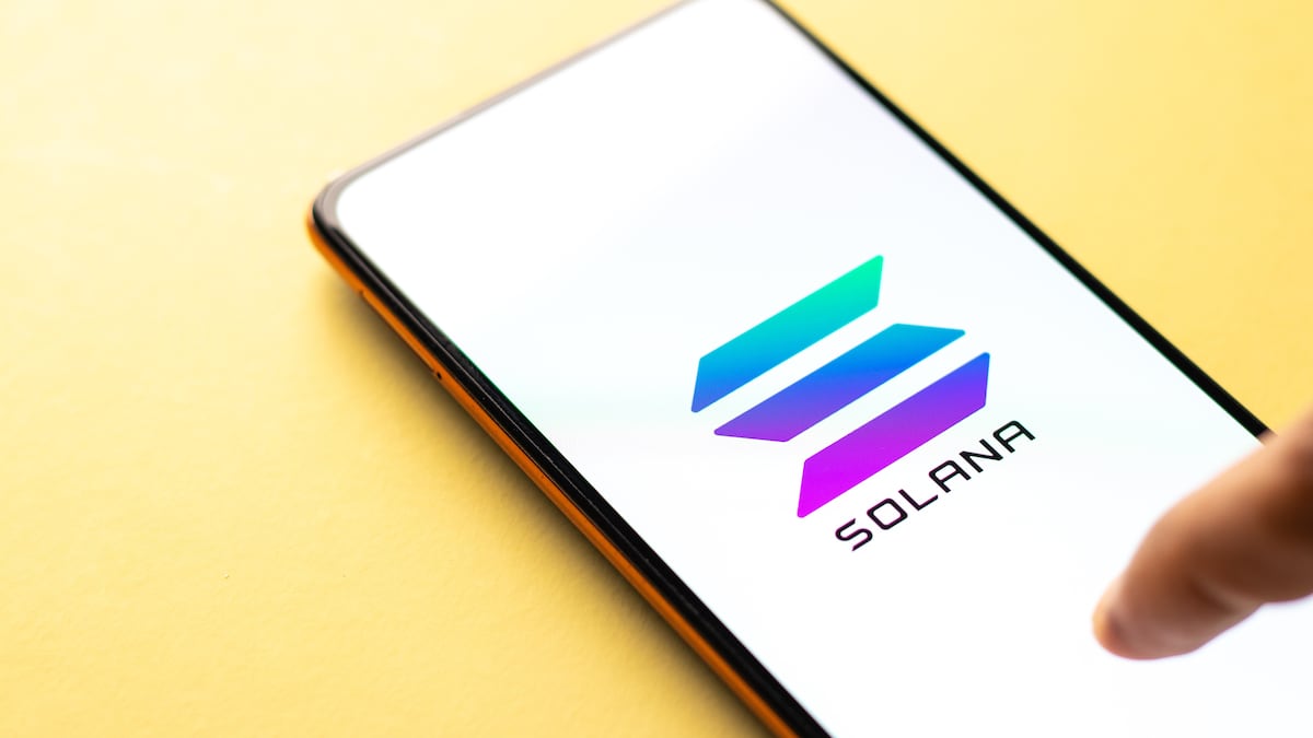 Solana quietly ends support for Saga mobile phone just two years after launch