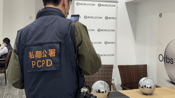 Six Worldcoin operators raided in Hong Kong amid public warning not to share biometric data