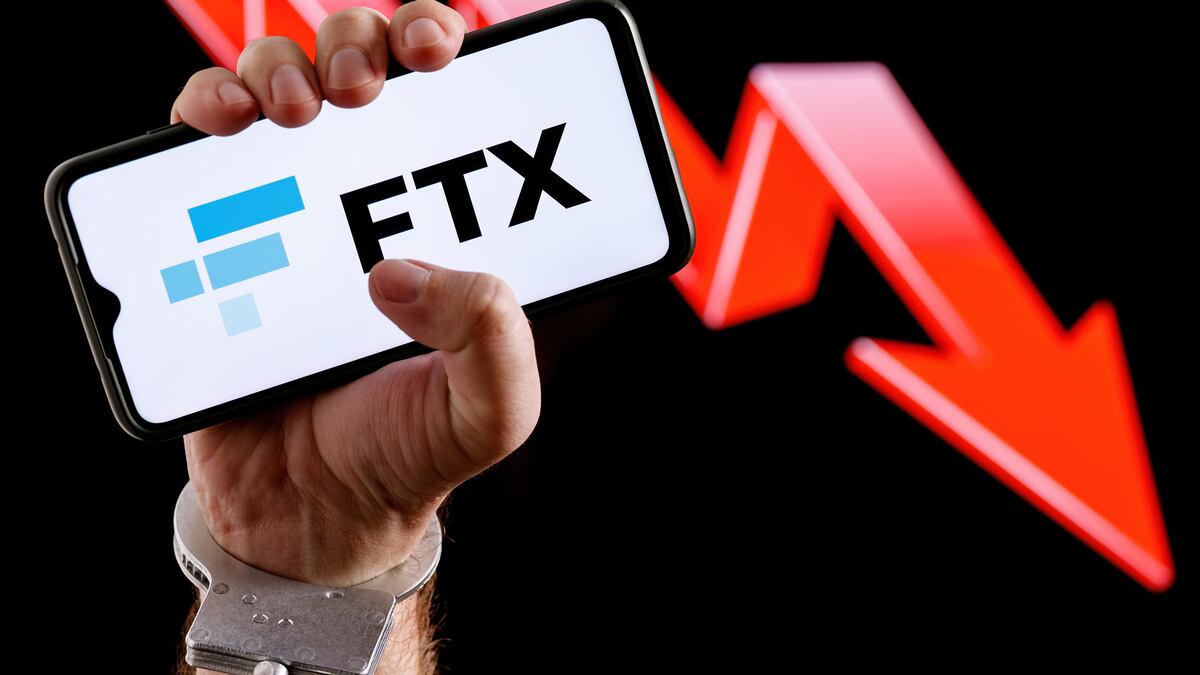 Bitcoin to drop below $23,000 in October says QCP while investors brace for FTX sales