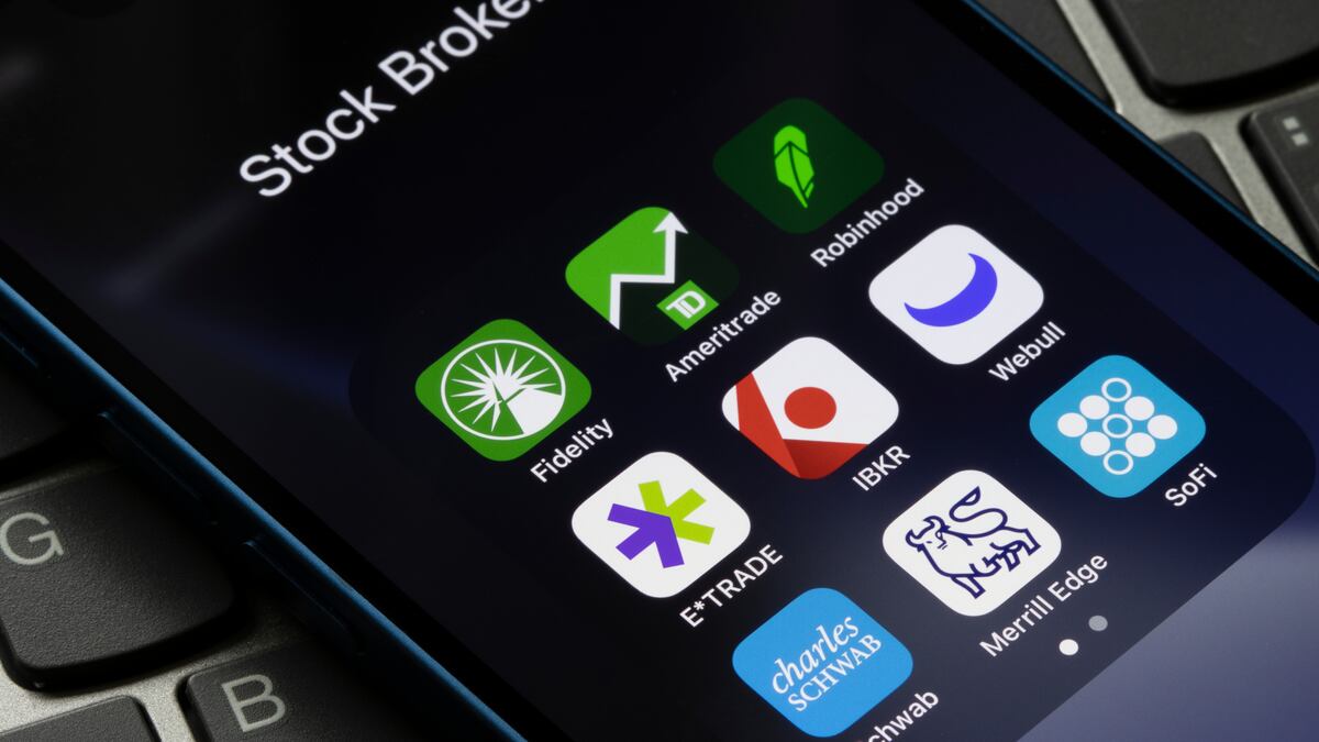 Schwab and Morgan Stanley join the crypto race. They are way late, say analysts